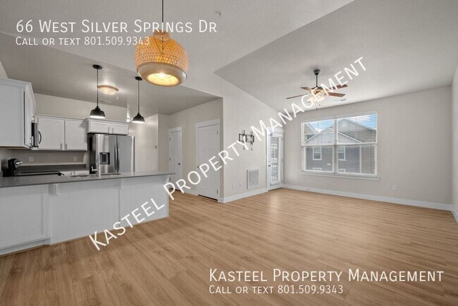 Foto del edificio - 66 W Silver Springs Dr