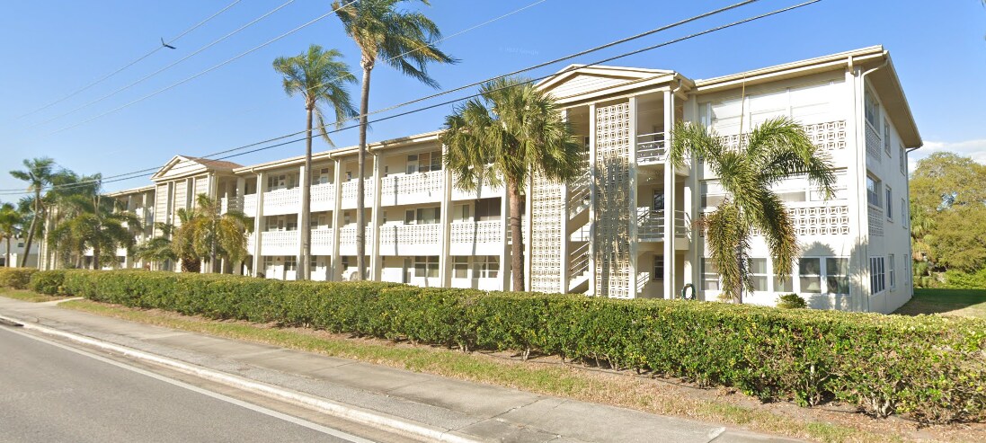 Building Photo - 4455 Duhme Rd