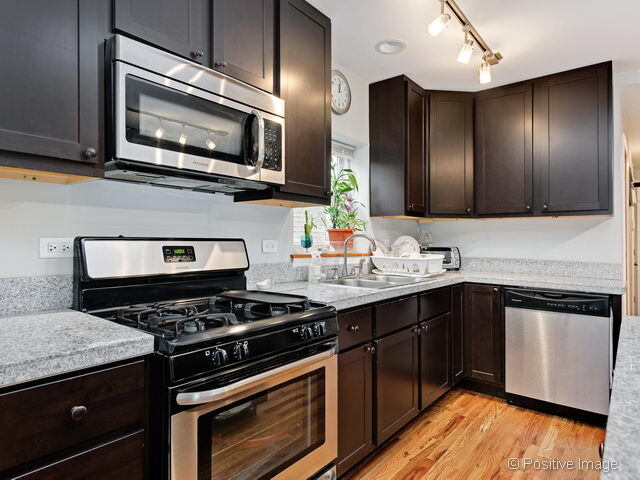 Foto del edificio - 1636 W Ohio St