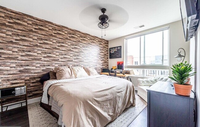 Foto del edificio - 145 Riverhaven Dr