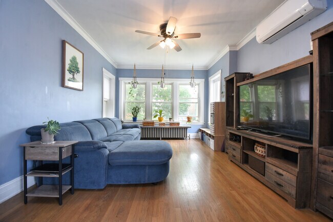 Building Photo - 4704 W Patterson Ave