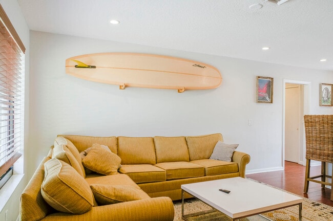 Building Photo - 1678 Park St