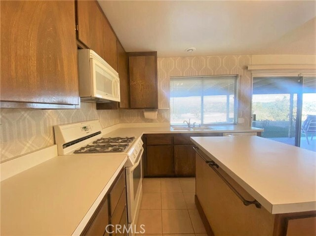 Building Photo - 220 Eagle Nest Dr