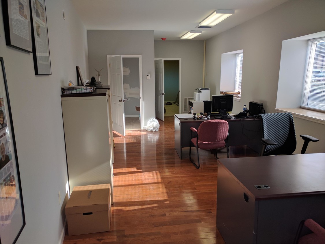 Foto principal - 71 N Main St