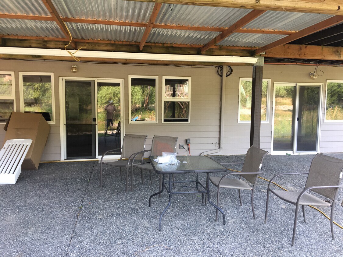 18431 Crestwood Way Unit B, Mount Vernon, WA 98274 Apartments in