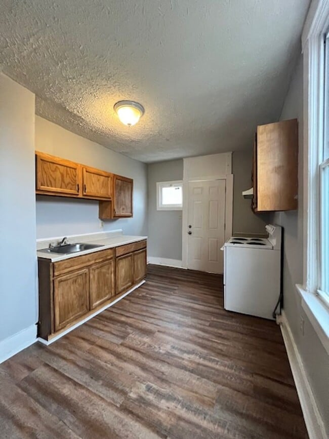 Foto del edificio - Three bedroom home for rent on deadend street - Canton SW