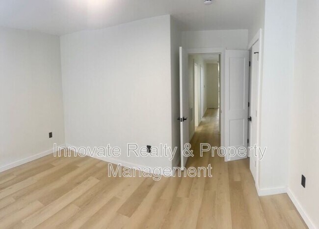 Foto del edificio - 2250 E Clearfield St