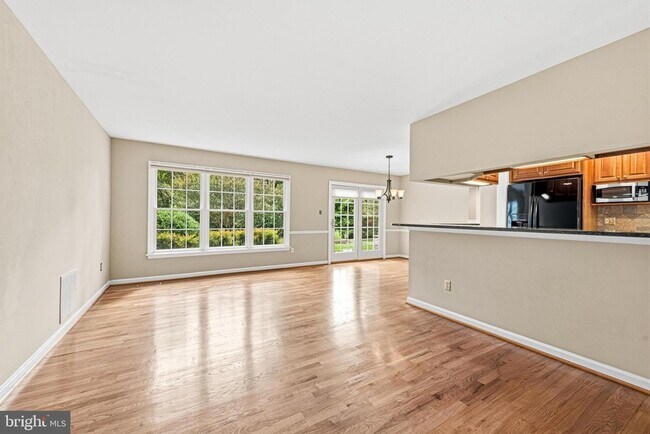 Foto del edificio - 1432 Filene Ct