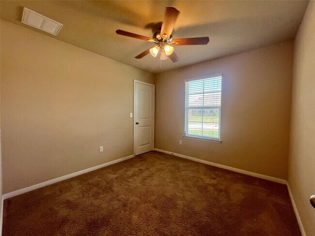 Building Photo - 367 Dusky Thrush Dr