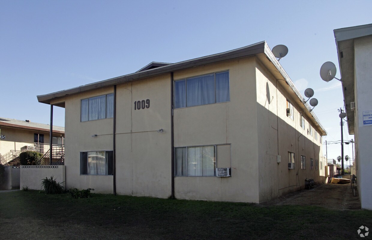 Primary Photo - 1009 W E St