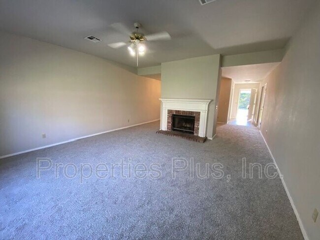 Foto del edificio - 8709 E 60th St