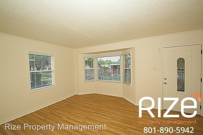 Building Photo - 4 br, 2 bath House - 1447 Utahna Dr