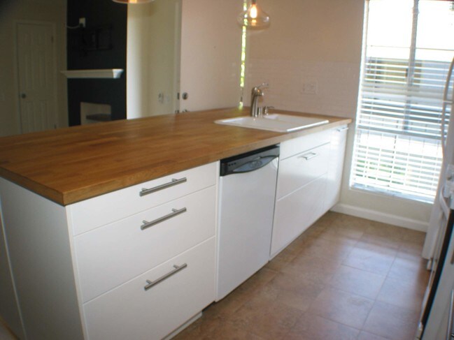 Foto del edificio - 2849 S Fairview St