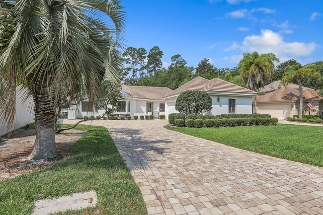 Foto del edificio - 4 bedroom/ 4 bathroom home in gated Epping...
