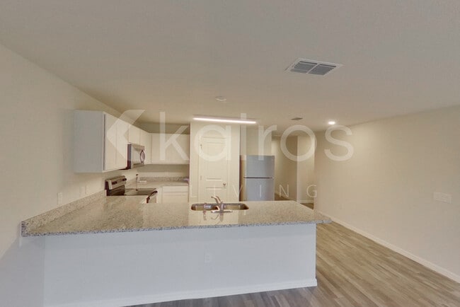 Foto del edificio - 8035 100th Ave