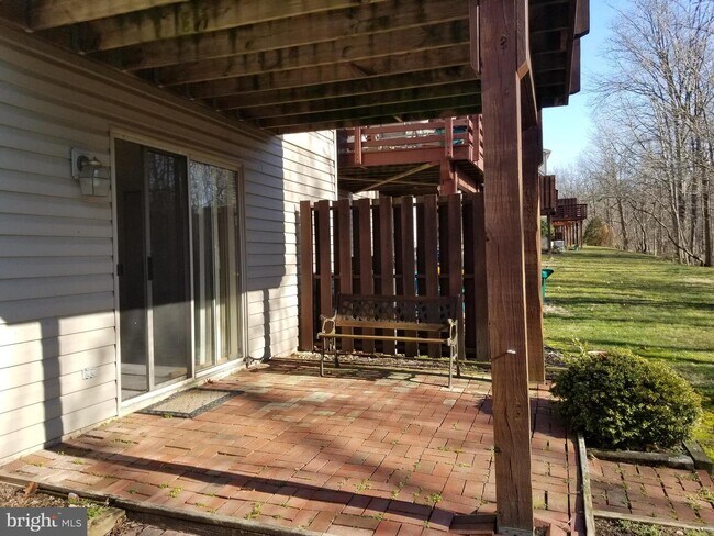 Building Photo - 1460 Timber Chase Dr