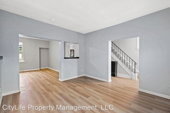 Building Photo - 3 br, 1 bath House - 66 Briggs Street