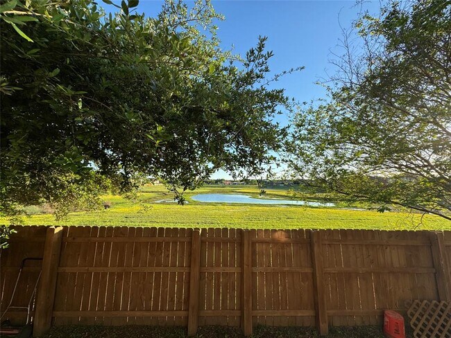 Building Photo - 6609 Quinton Dr