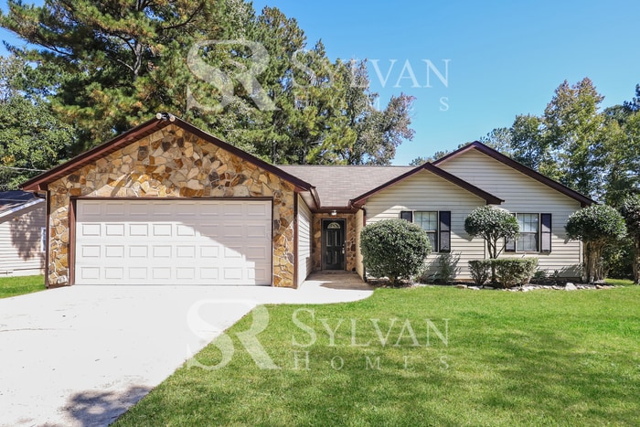 Primary Photo - Lease today! No extra charge for contentme...