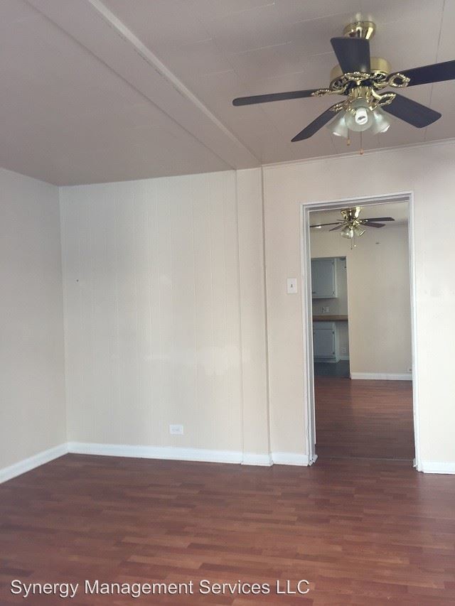 Building Photo - 129-131 Elm St