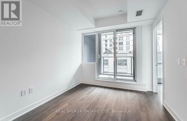 Building Photo - 115-115 Blue Jays Way