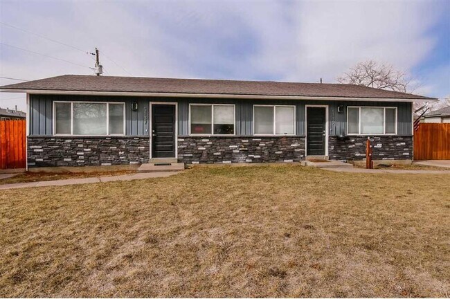 Front View - 5137 Mesquite Dr