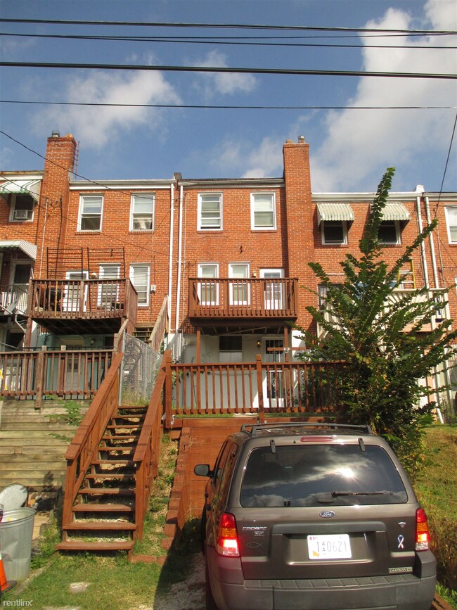 Foto del edificio - 2 br, 2 bath Townhome - 3557 Wilkens Ave