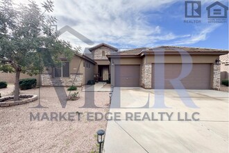 Building Photo - 9843 E Nopal Ave