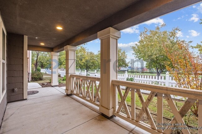 Foto del edificio - 1271 S Central Pkwy