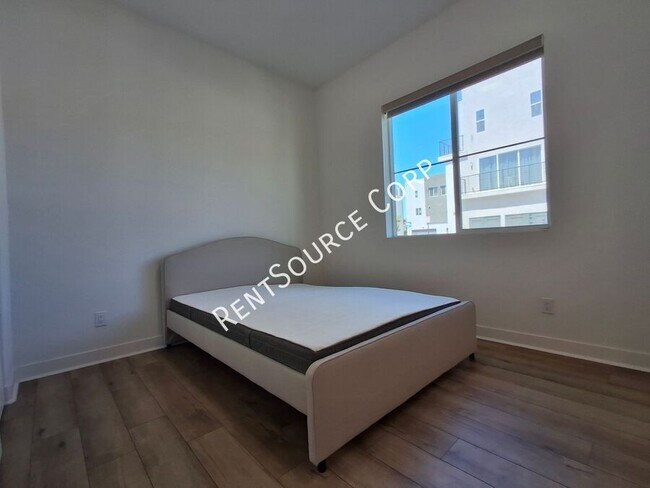 Foto del edificio - 26943 Pathfinder Ln