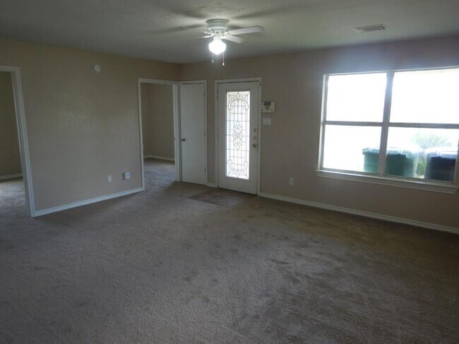 Building Photo - 11607 Mosscrest Dr