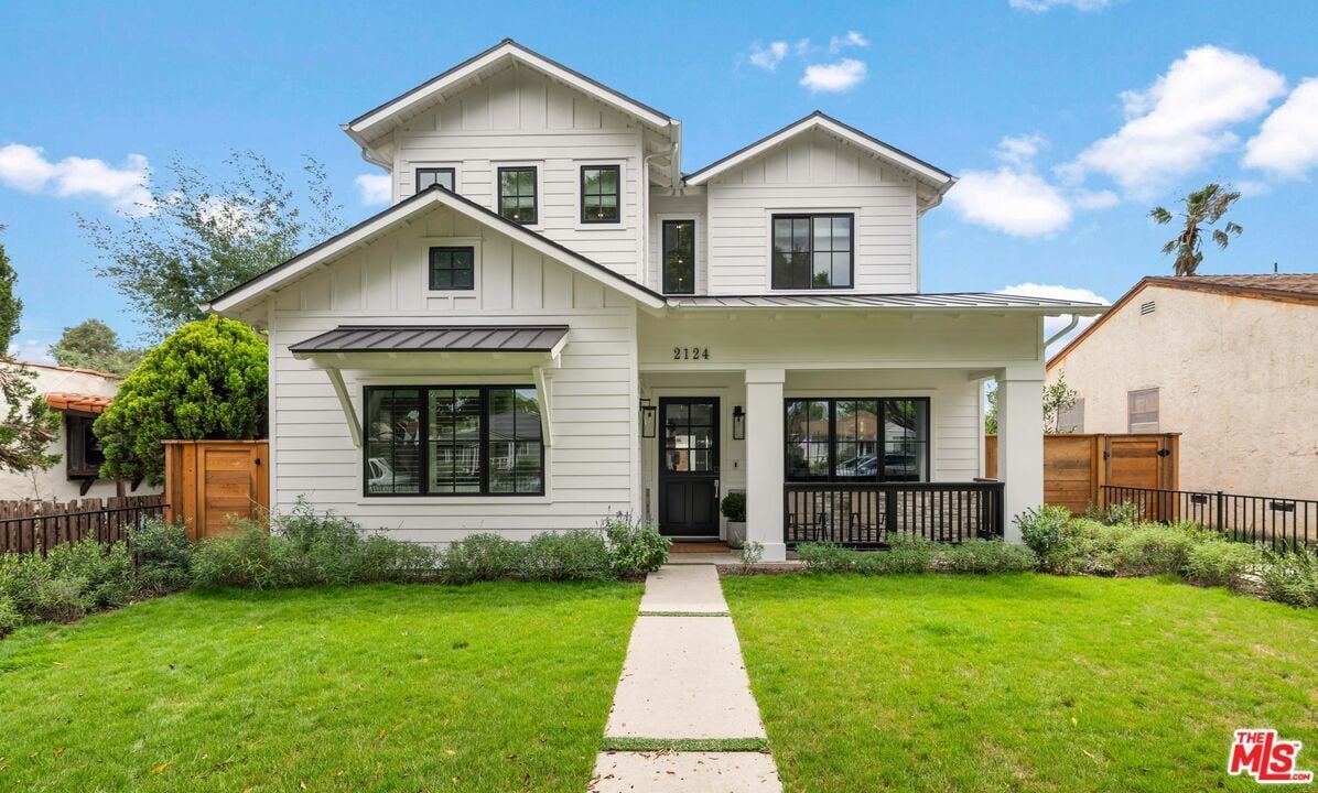 Foto principal - 2124 Hill St