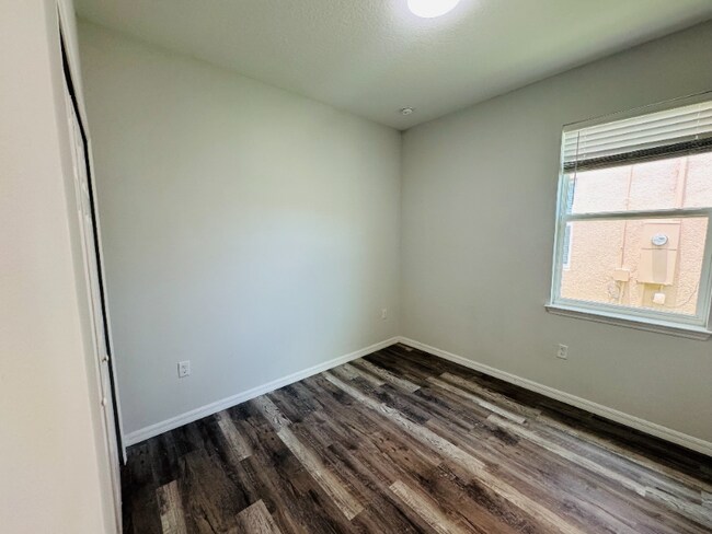 Foto del edificio - 5624 Beggs Rd