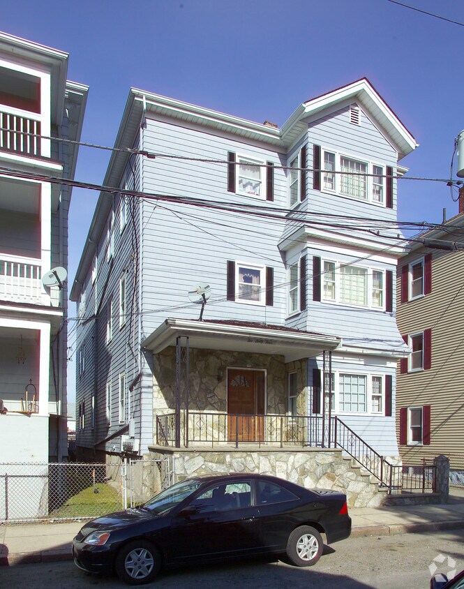264 Hope St, Fall River, MA 02721 Apartments in Fall River, MA