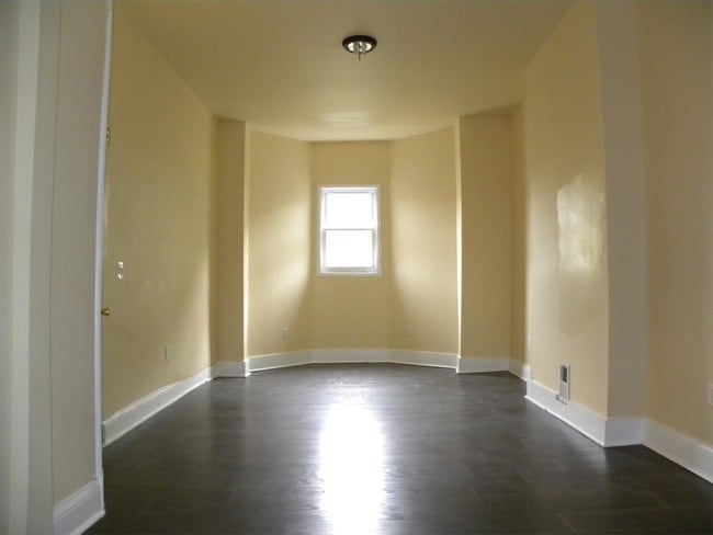 Building Photo - 1809 Park Ave