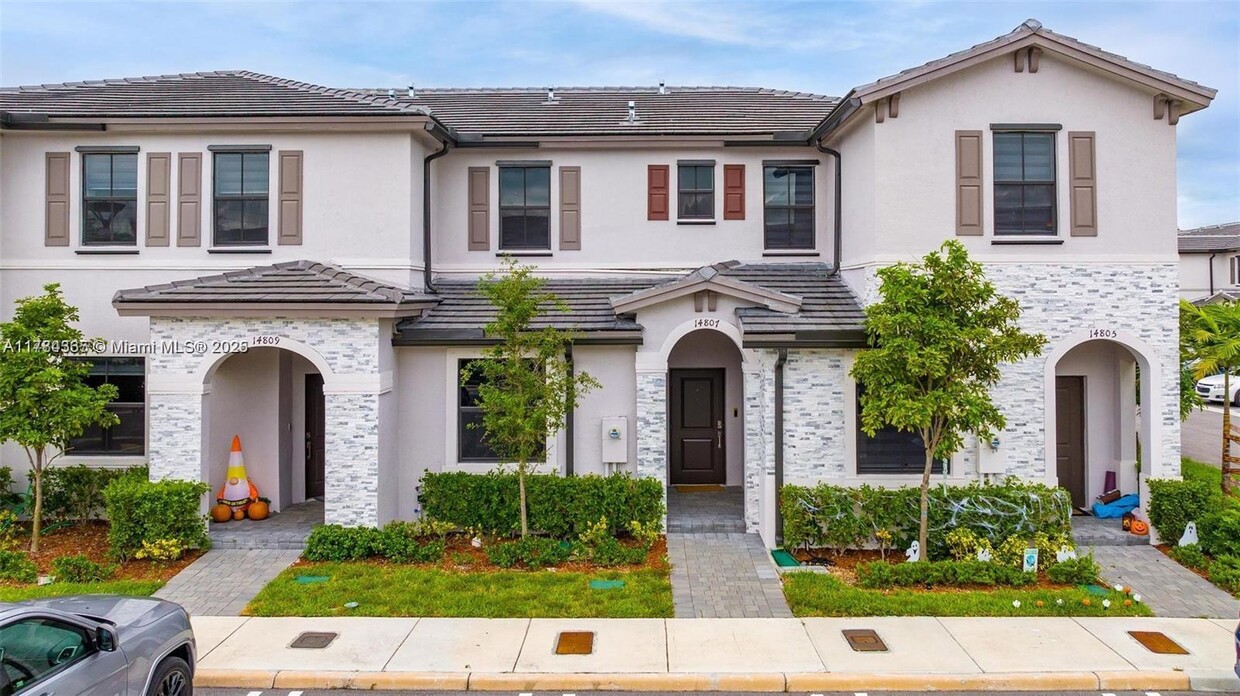 Foto principal - 14807 SW 183rd Ter