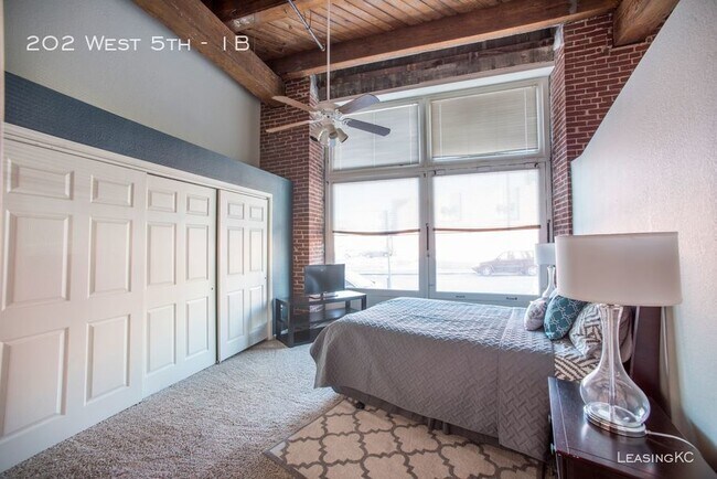 Foto del edificio - Fabulous River Market 1 Bedroom for Rent!