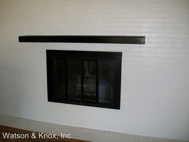 Building Photo - 3 br, 2 bath House - 701 Pineview Drive
