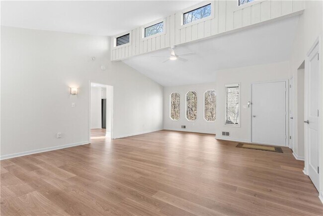 Foto del edificio - 608 Ann Ct