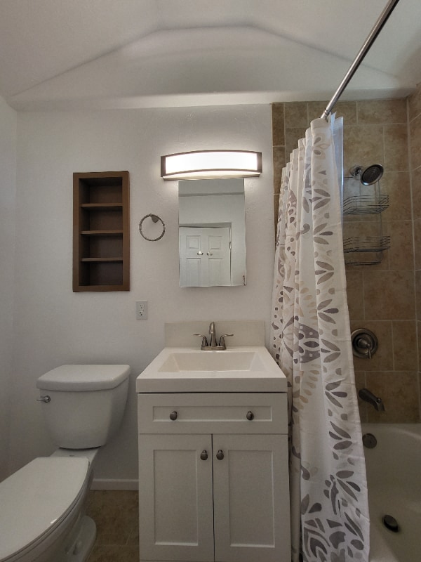 Building Photo - 9177 Creekford Dr