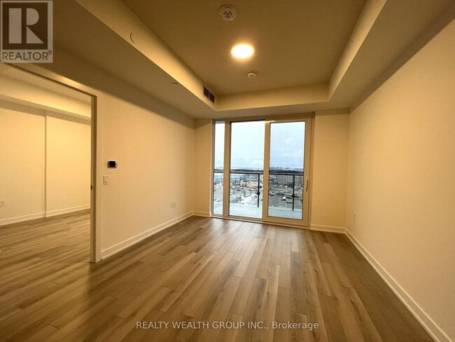 Building Photo - 15 Skyridge Dr