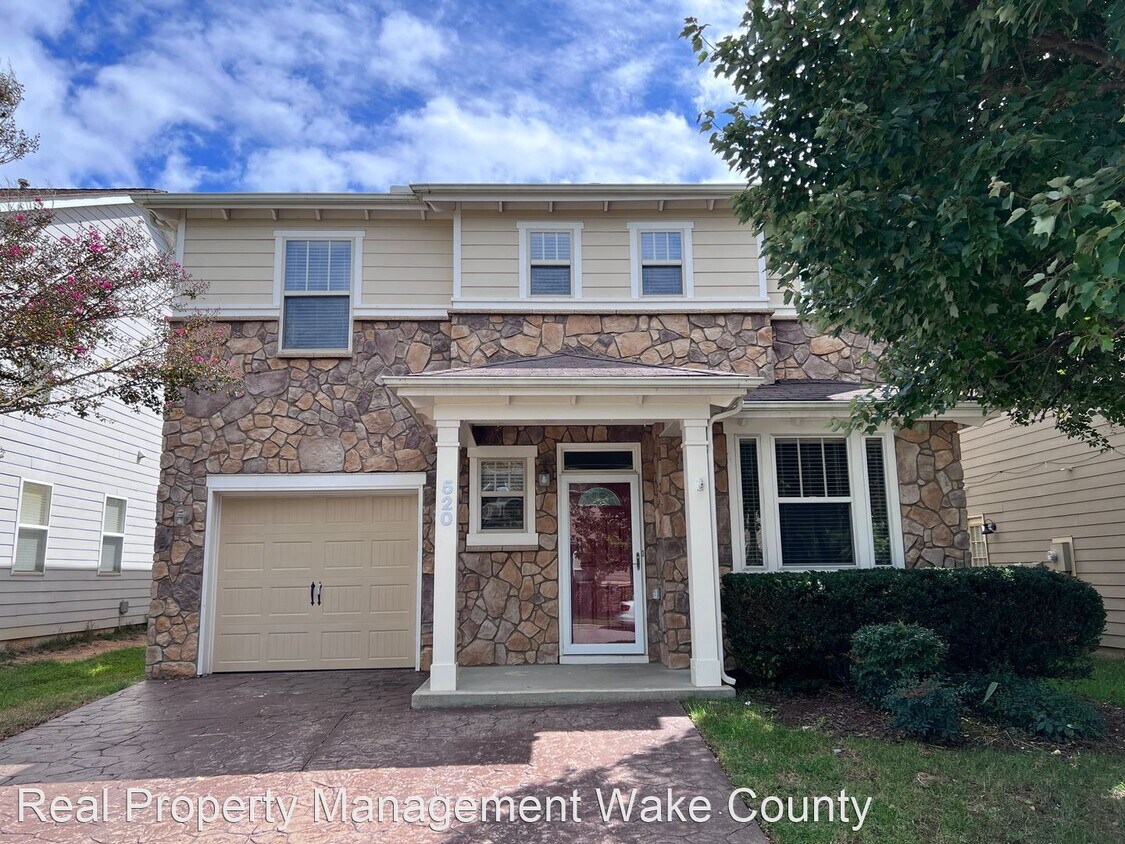 3 br, 2.5 bath House 520 Abbey Fields Loop House Rental in