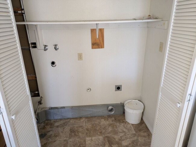 Building Photo - 216 S 100 E