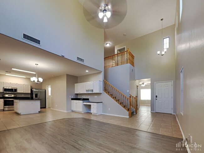 Foto del edificio - 17244 W Maui Ln