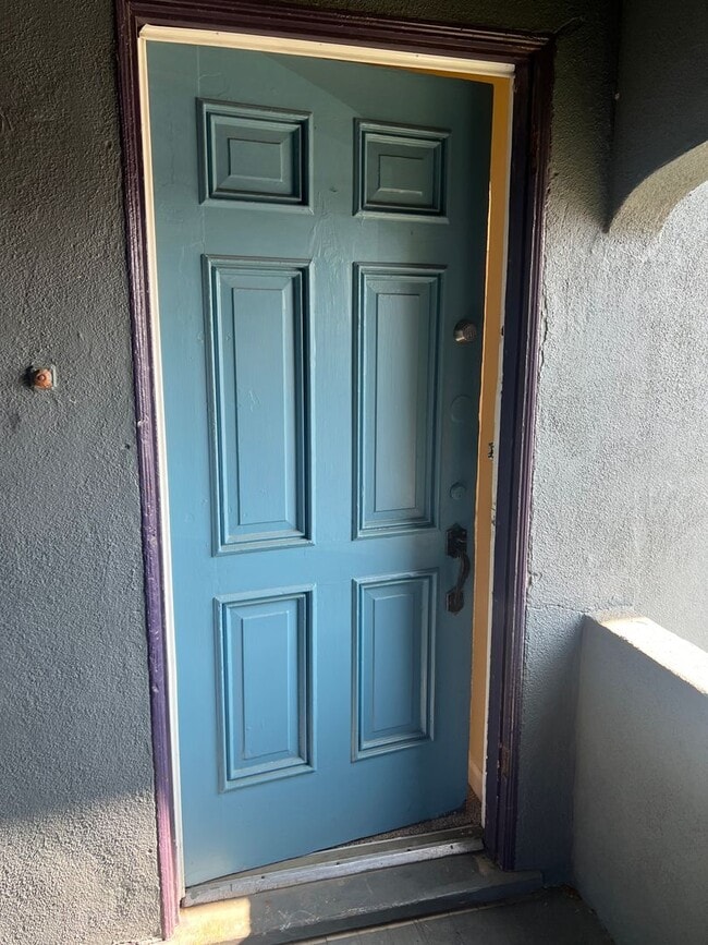 Building Photo - 2200 D St