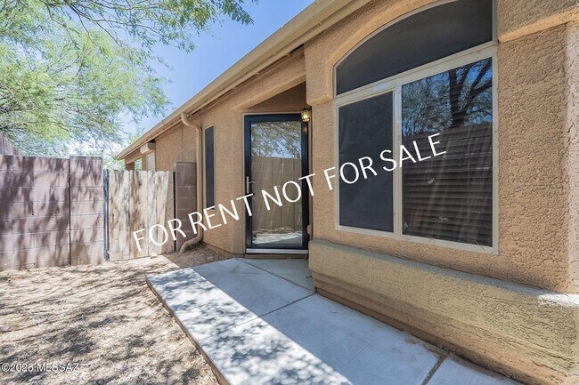 Foto del edificio - 6313 E Garden Stone Dr