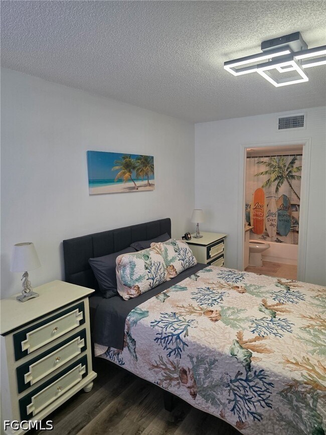 Foto del edificio - 8870 Colonnades Ct W