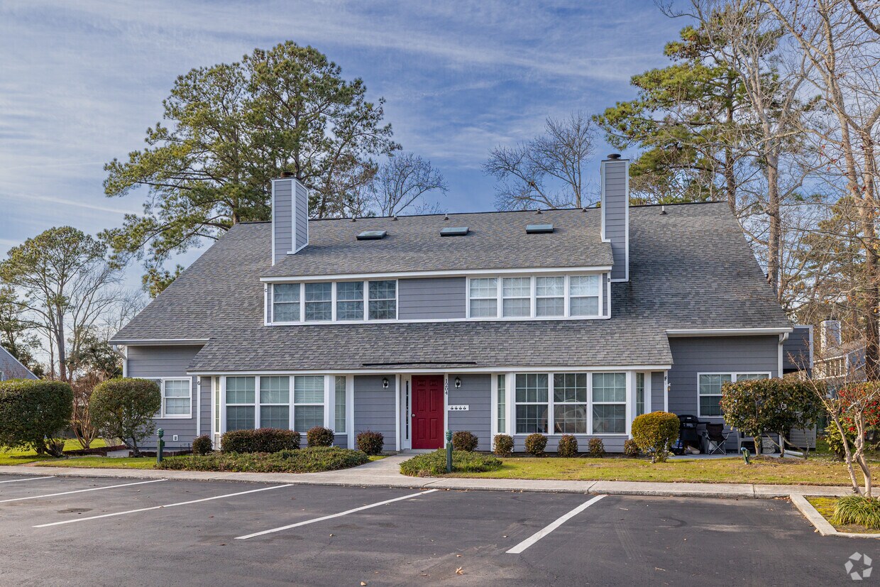 Sterling Village II Apartments in Myrtle Beach, SC