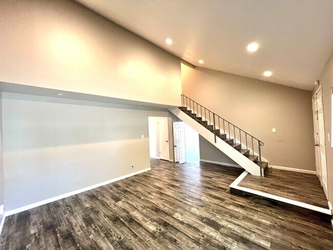 Building Photo - 3325 G St
