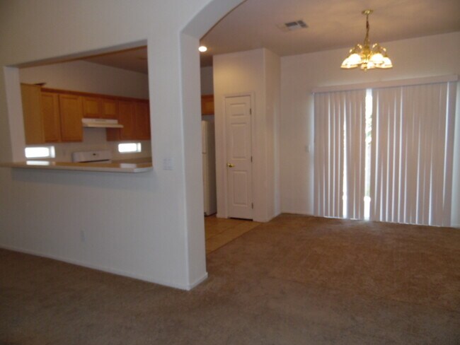 Building Photo - NORTHWEST  Arbor Glen